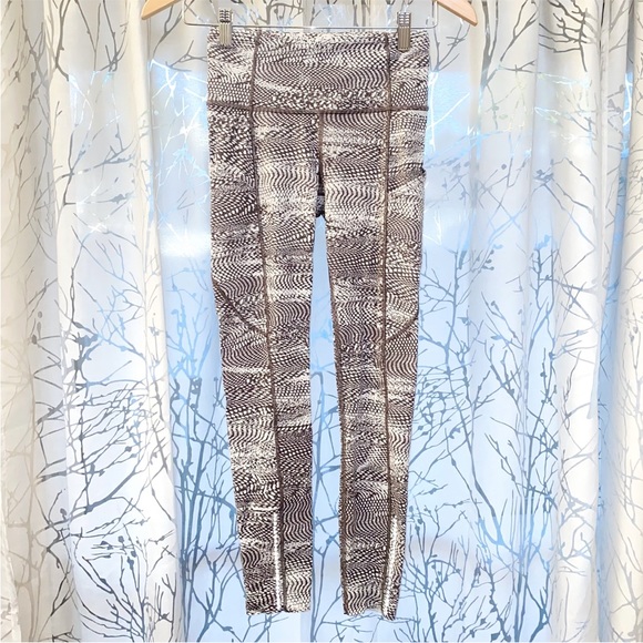 Lululemon fast & free white grey print high waisted side pockets leggings - Picture 1 of 8